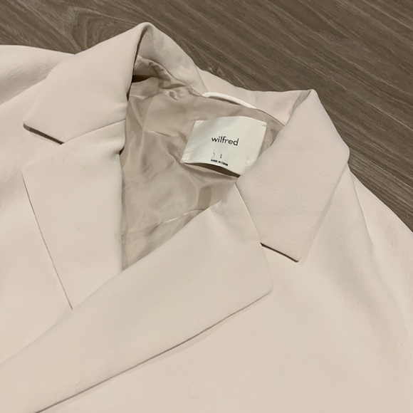 Brand new Wilfred blazer for sale - Picture 3 of 7